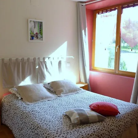 Hébergement de vacances Val-de-meuse-récourt, 5 Pièces, 8 Personnes - Fr-1-611-51 *